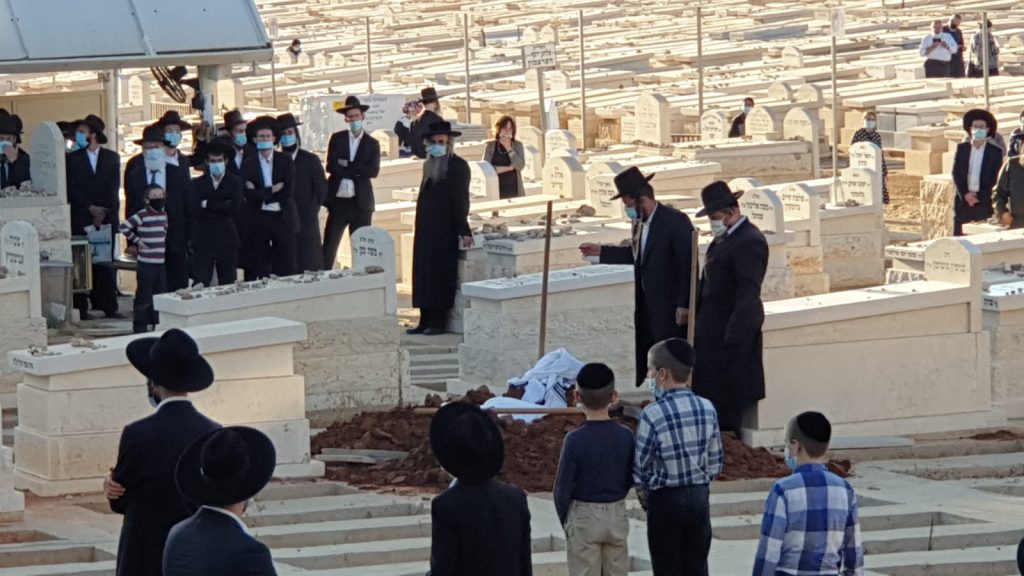 צפו: הלווית ראש ישיבת טעלז הגאון רבי חיים דב קעלר זצ"ל משיקגו לבני ברק