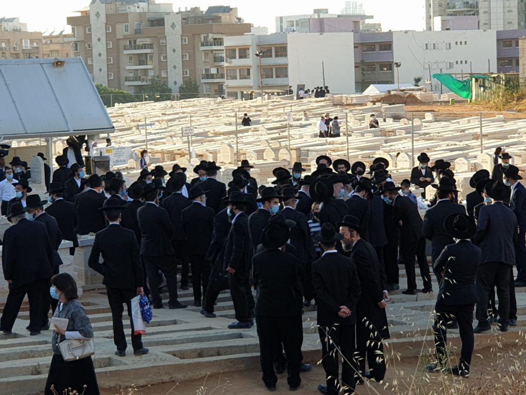 צפו: הלווית ראש ישיבת טעלז הגאון רבי חיים דב קעלר זצ"ל משיקגו לבני ברק