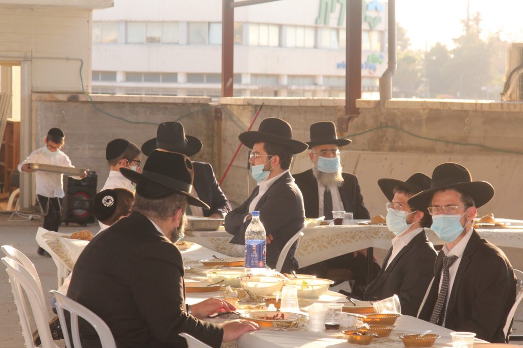 תיעוד: סיום מסכת נדה במרחב הפתוח בעיר מודיעין עילית