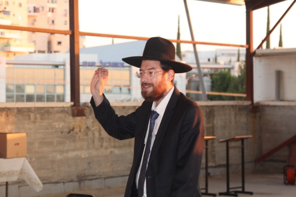 תיעוד: סיום מסכת נדה במרחב הפתוח בעיר מודיעין עילית