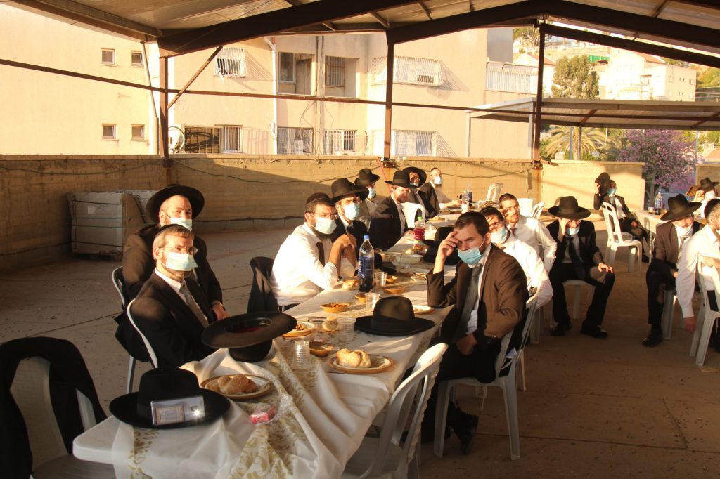 תיעוד: סיום מסכת נדה במרחב הפתוח בעיר מודיעין עילית