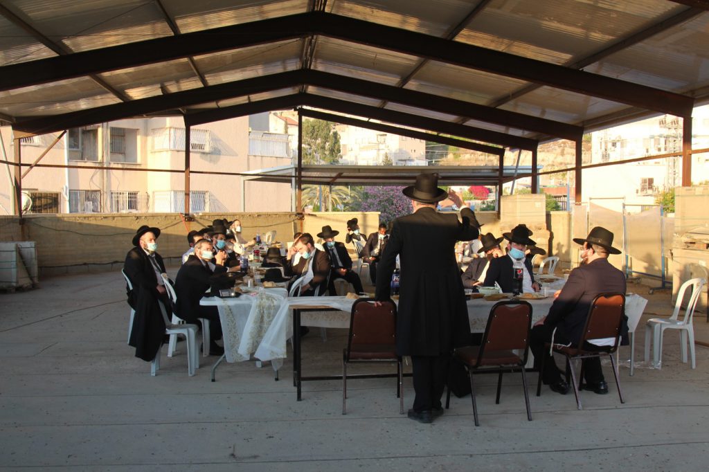 תיעוד: סיום מסכת נדה במרחב הפתוח בעיר מודיעין עילית