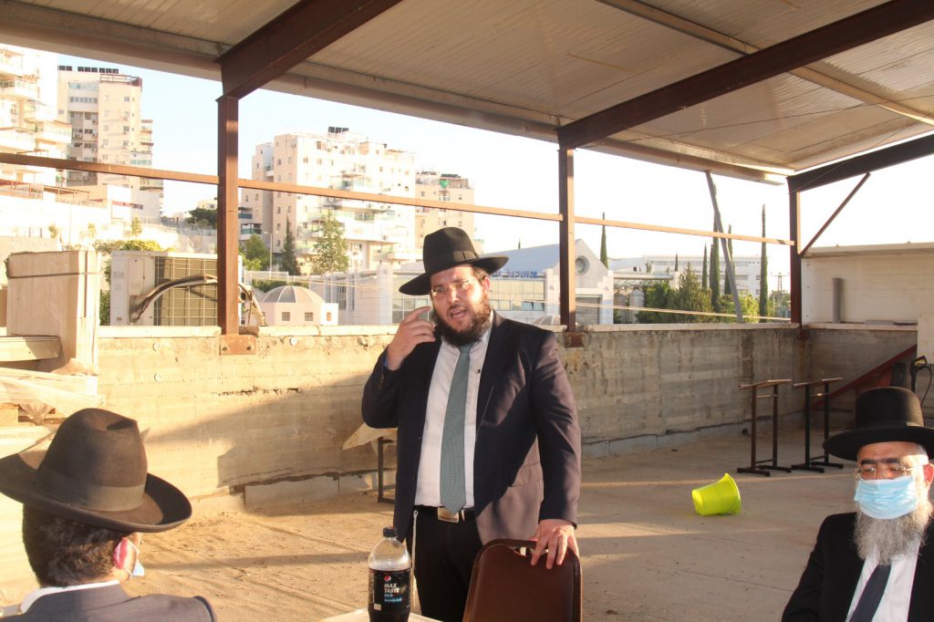 תיעוד: סיום מסכת נדה במרחב הפתוח בעיר מודיעין עילית