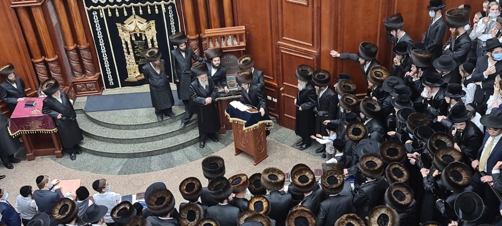 צפו: האדמו"ר מסאדיגורה בצאת השבת