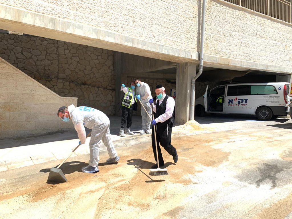 הסערה בעקבות התיעוד ב'המחדש': בזק"א אספו את הדליפה מהקברים