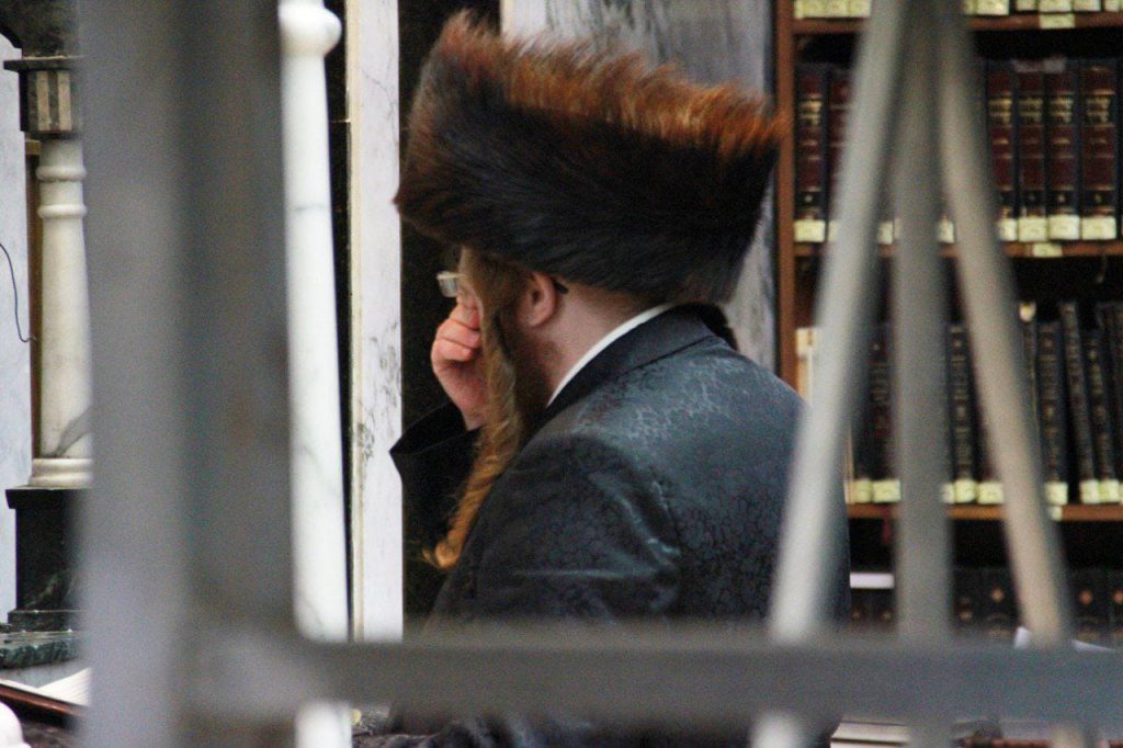 תיעוד: השבת הראשונה בראשות ה'ממשיך' בשומרי אמונים