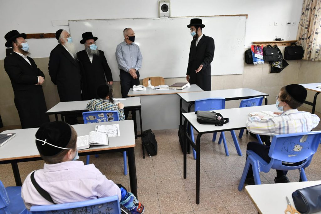 שר החינוך גלנט וסגן השר פרוש פתחו את שנת הלימודים במגזר החרדי