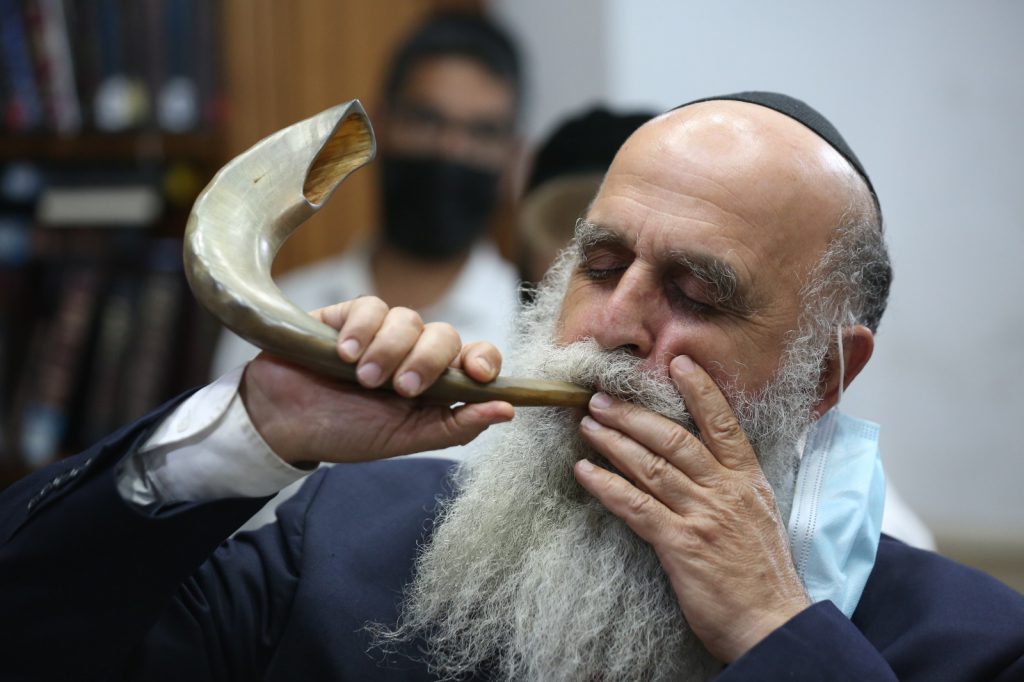 תיעוד: סליחות ראשונות בציון הרשב"י במירון