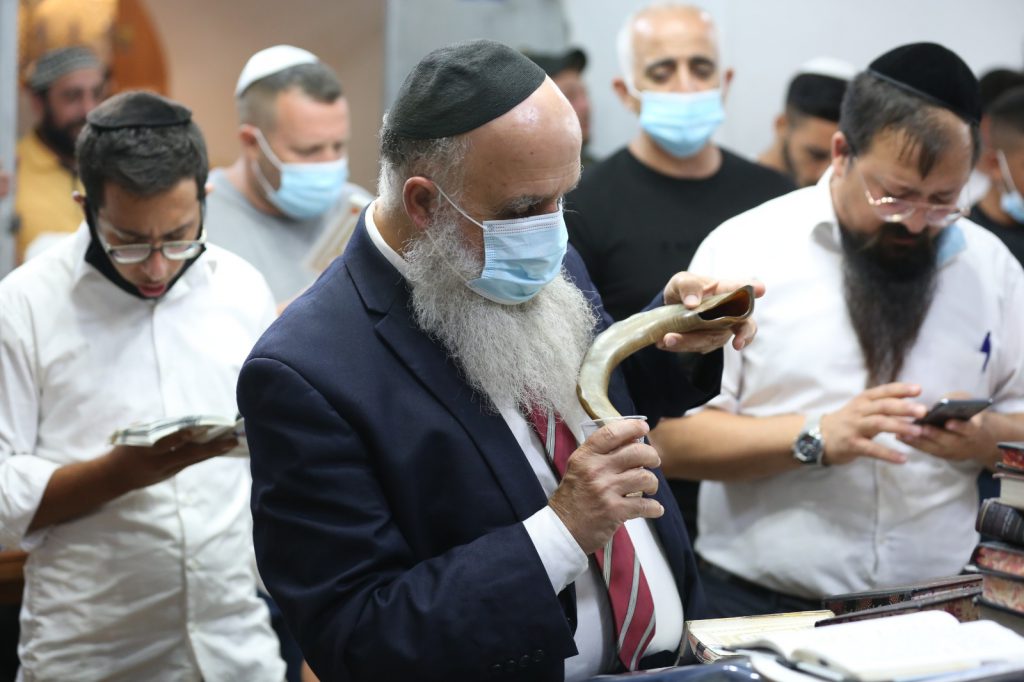 תיעוד: סליחות ראשונות בציון הרשב"י במירון