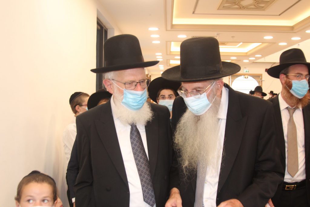 הכנסת ספר תורה וחנוכת הבית בקהילת קצות החושן במודיעין עילית הכנסת ספר תורה וחנוכת הבית בקהילת קצות החושן במודיעין עילית