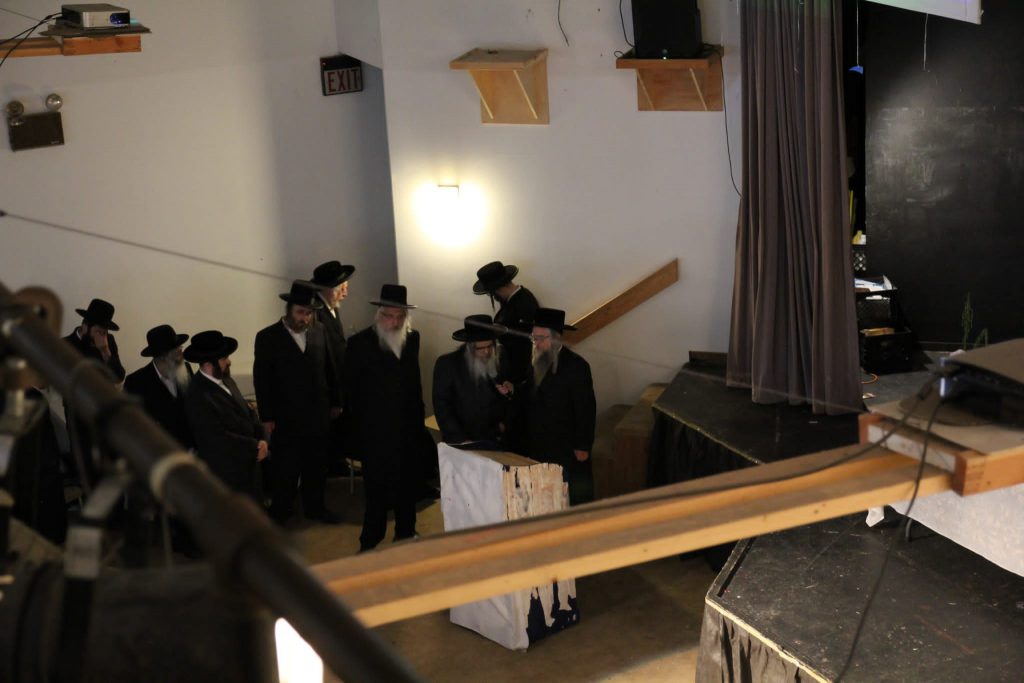 רחוק ממגבלות הקורונה: ביקור האדמו"ר מסאטמר במחנה הקיץ בפנסילבניה