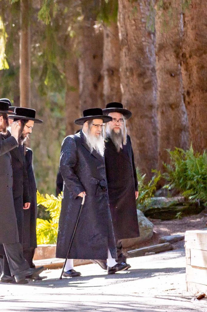 רחוק ממגבלות הקורונה: ביקור האדמו"ר מסאטמר במחנה הקיץ בפנסילבניה