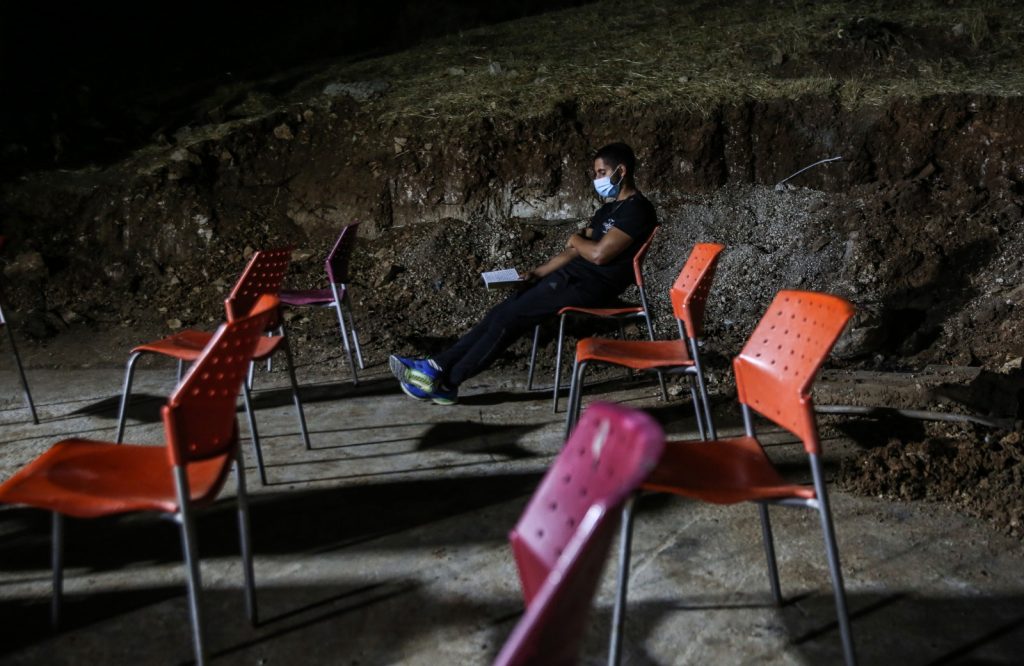 תיעוד: סליחות בקבר בניהו בן יהוידע בביריה