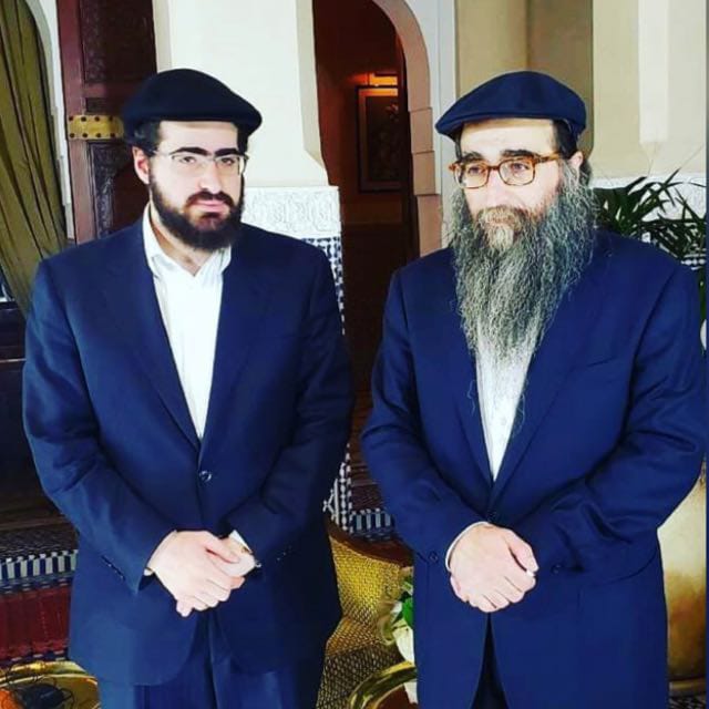 שמחה ב'שובה ישראל': האדמו"ר אירס את בנו