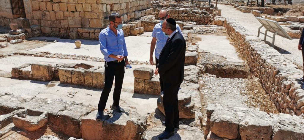 שר הדתות אביטן: "נעשה הכל לפתח את שירותי הדת בבנימין"