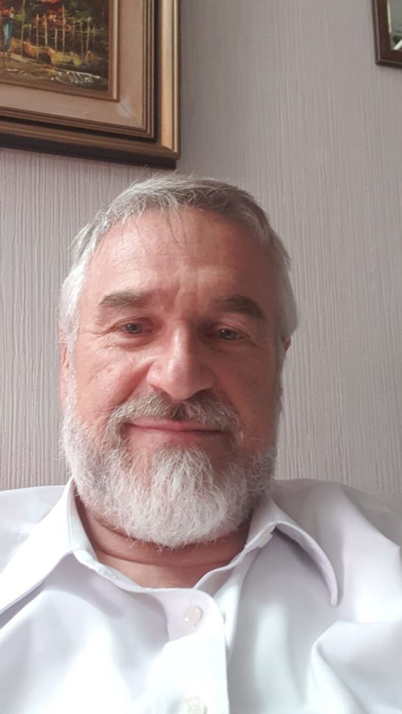 סגולה לאריכות ימים: בעל חנות הדגים נאלץ להבהיר; "אני חי"