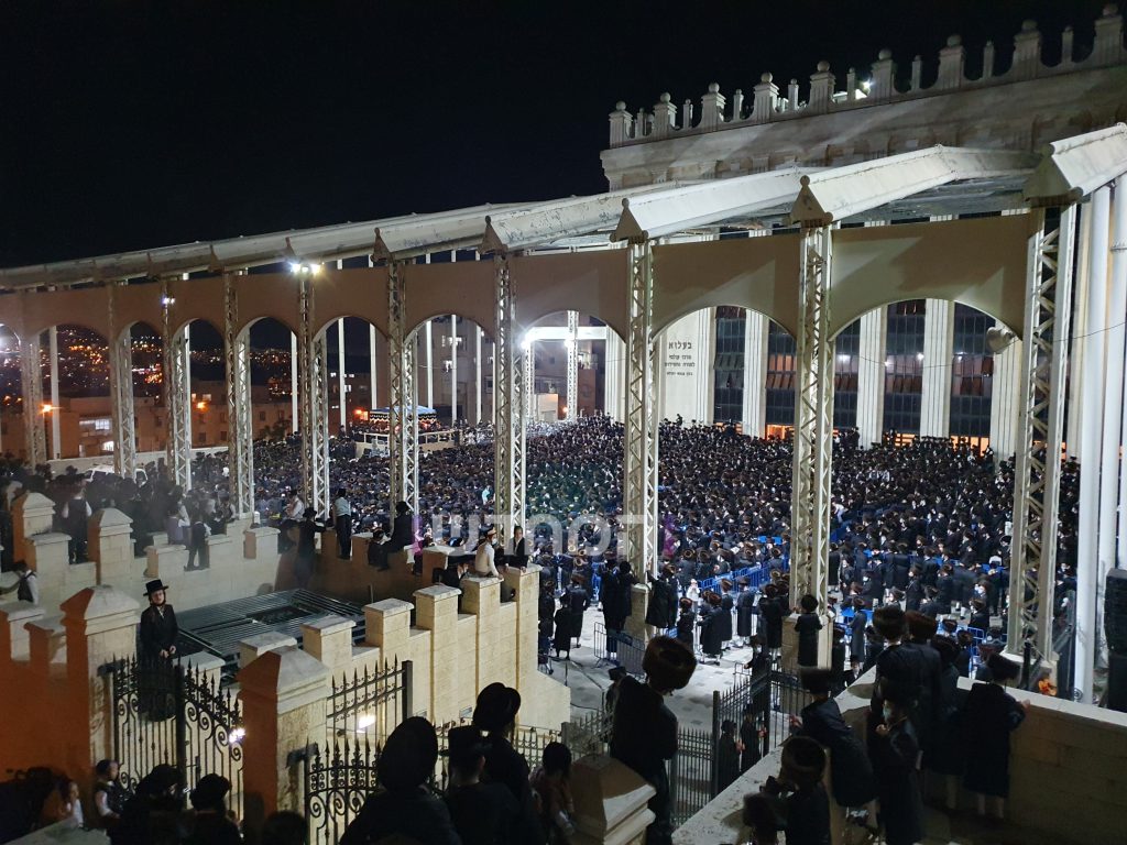 צפו: שמחת נישואי נכד כ"ק האדמו"ר מבעלזא הערב בירושלים