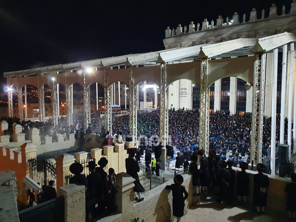 צפו: שמחת נישואי נכד כ"ק האדמו"ר מבעלזא הערב בירושלים