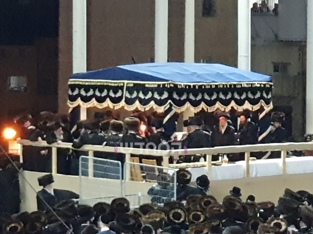 צפו: שמחת נישואי נכד כ"ק האדמו"ר מבעלזא הערב בירושלים