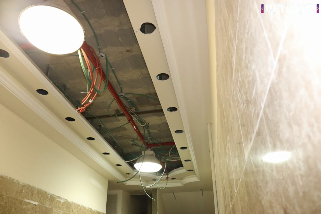 תיעוד: בית הכנסת של 'וויזשניץ -בית שמש' מוכן לקראת הימים הנוראים