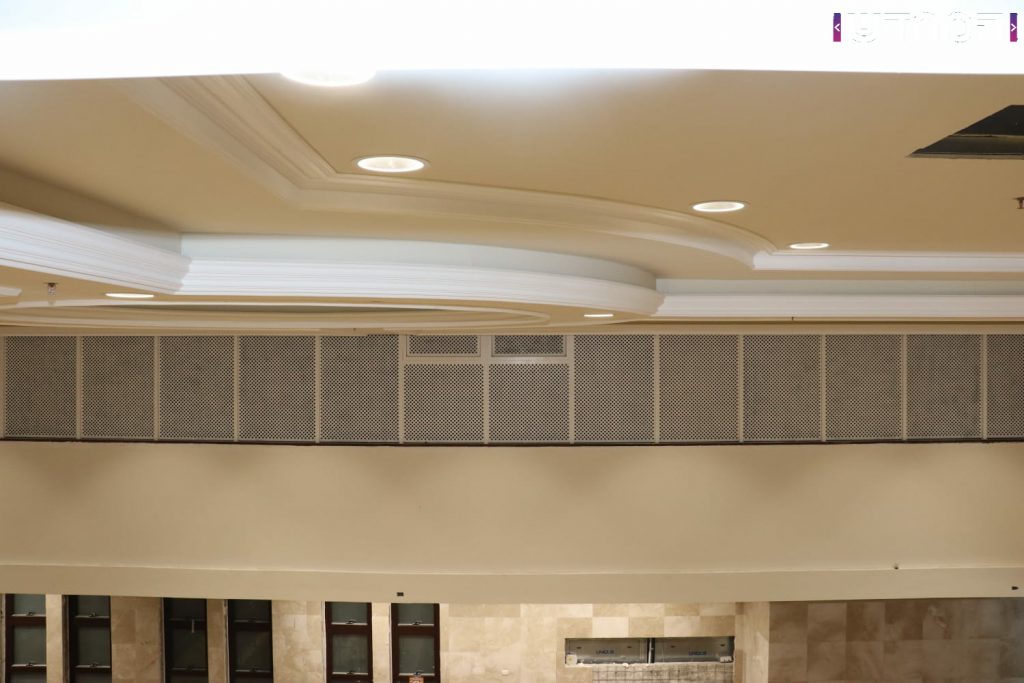 תיעוד: בית הכנסת של 'וויזשניץ -בית שמש' מוכן לקראת הימים הנוראים