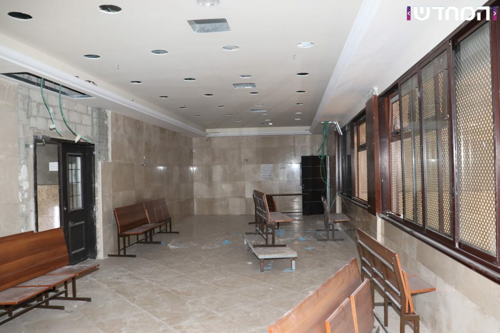 תיעוד: בית הכנסת של 'וויזשניץ -בית שמש' מוכן לקראת הימים הנוראים