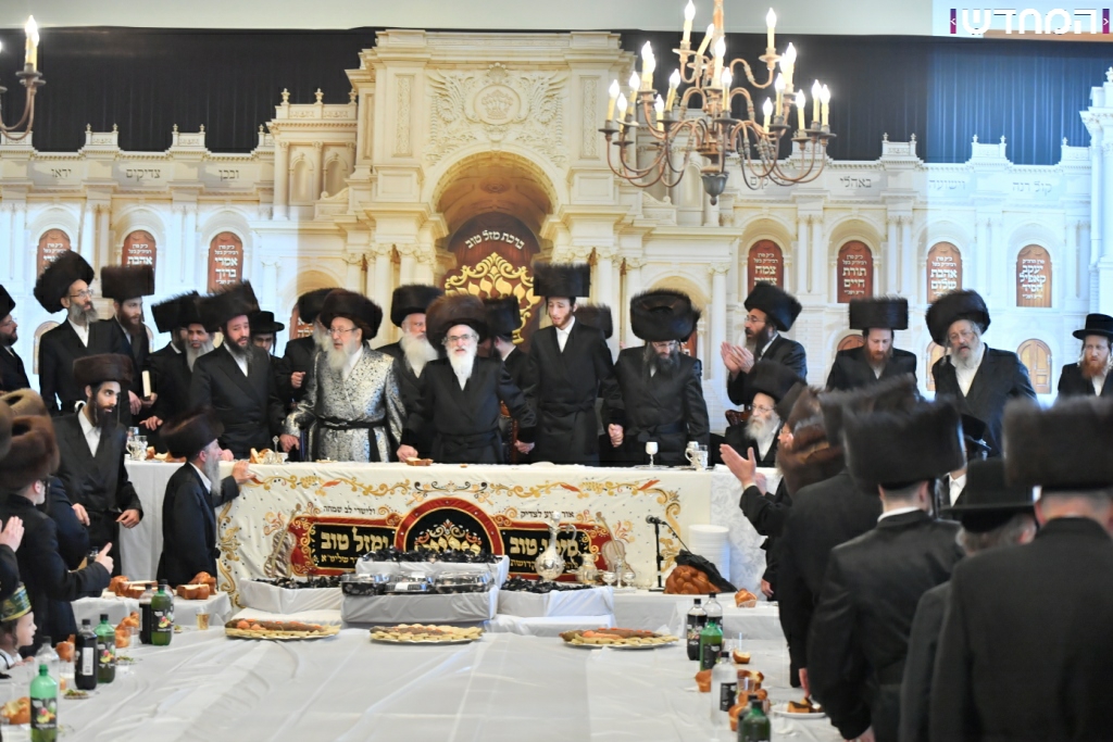 קַדֶּשׁ־לִי כׇל־בְּכוֹר • שמחת פדיון הבן לנינם הראשון של האדמורי״ם מויז'ניץ וספינקא