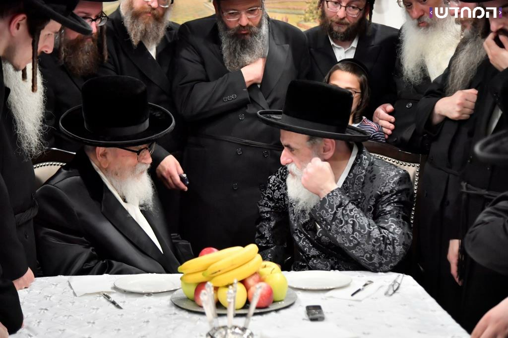 א גוט גבענטש יאהר: האדמו"ר מויז'ניץ נפרד מארצות הברית ושב לארץ • גלריה