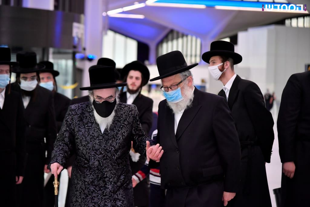 א גוט גבענטש יאהר: האדמו"ר מויז'ניץ נפרד מארצות הברית ושב לארץ • גלריה