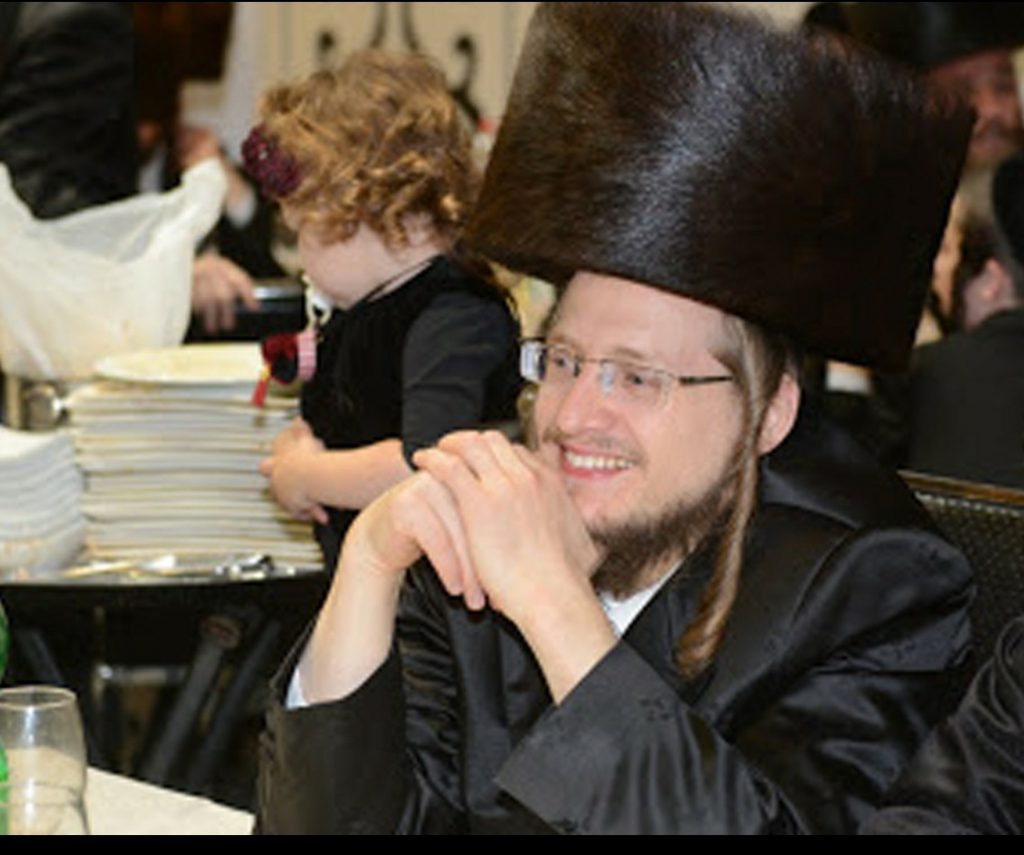 מצמרר! "אותו ואת בנו" תמונת הקברים הטריים של האב ובנו