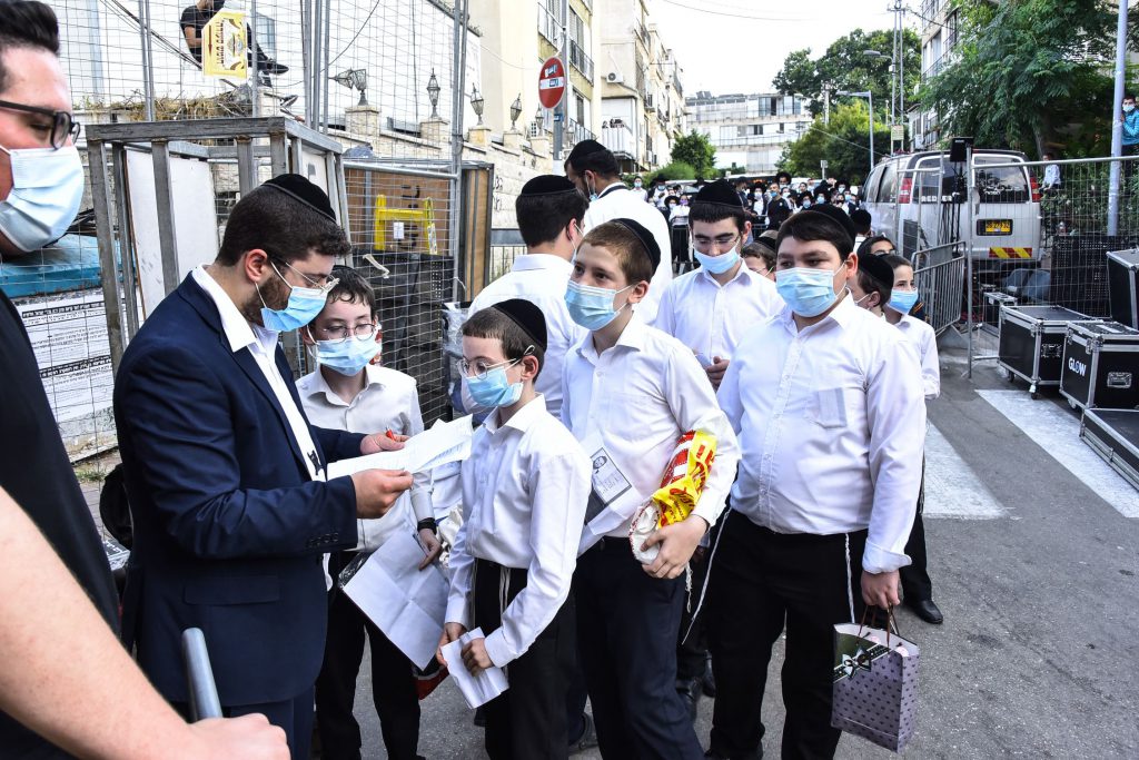 מעמד סיום מסכת כלאים ע"י ילדי ארגון זכרון חנה במעונו של מרן שר התורה
