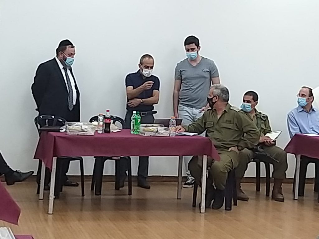 תיעוד: פרויקטור הקורונה הגיע לעיר החרדית מודיעין עילית