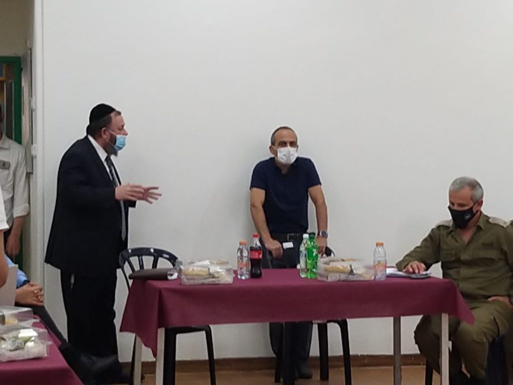 תיעוד: פרויקטור הקורונה הגיע לעיר החרדית מודיעין עילית