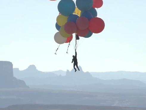 עונש חדש לעובדים בסין - זחילה על ארבע ברחוב: הכותרות שהעסיקו היום את העולם
