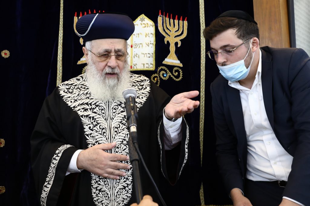 הראשון לציון חיזק את קהילת היכל מרן בבני ברק • גלריה הראשון לציון חיזק את קהילת היכל מרן בבני ברק • גלריה