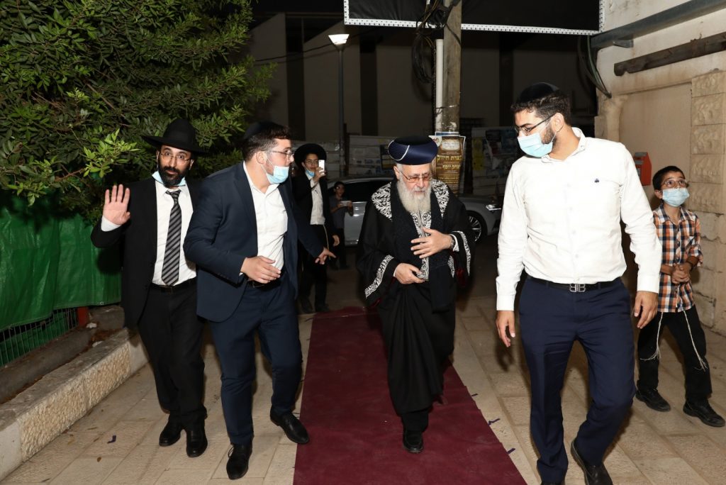 הראשון לציון חיזק את קהילת היכל מרן בבני ברק • גלריה הראשון לציון חיזק את קהילת היכל מרן בבני ברק • גלריה