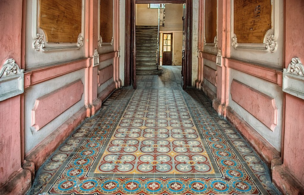 למכירה: נטלה מפוארת של יועץ הסתרים • הכותרות שהעסיקו השבוע את יהודי העולם למכירה: נטלה מפוארת של יועץ הסתרים • הכותרות שהעסיקו השבוע את יהודי העולם