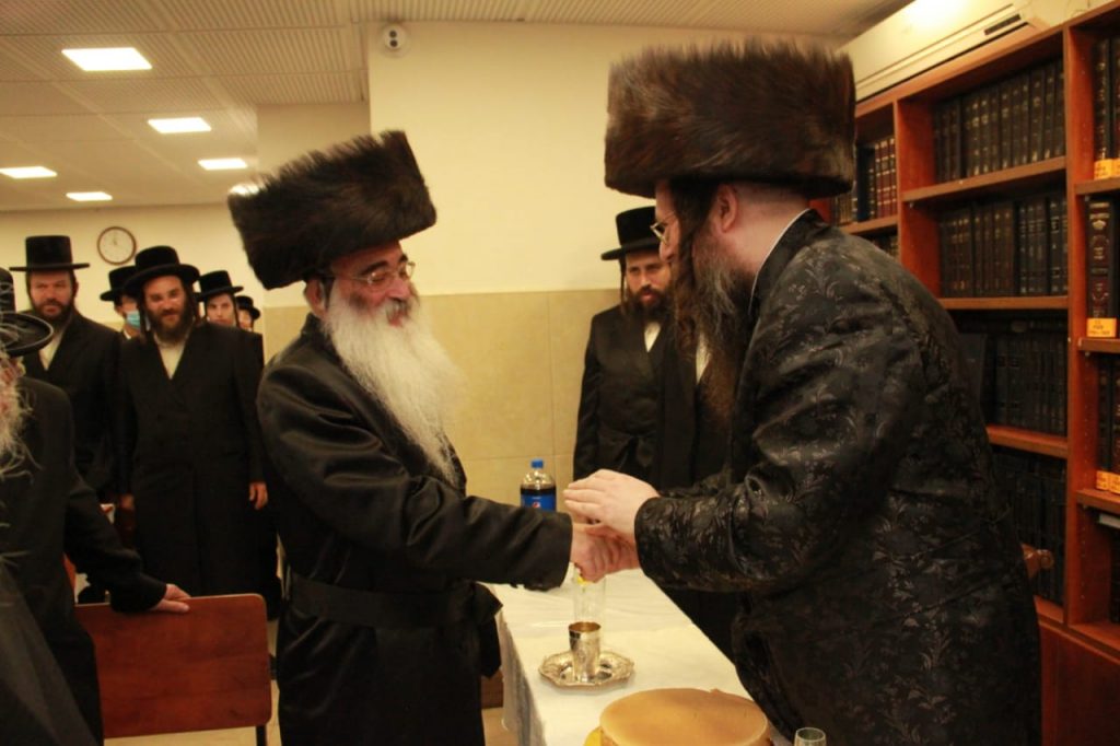 שמחת בית טעמשוואר אלעד - ויז'ניץ • גלריה