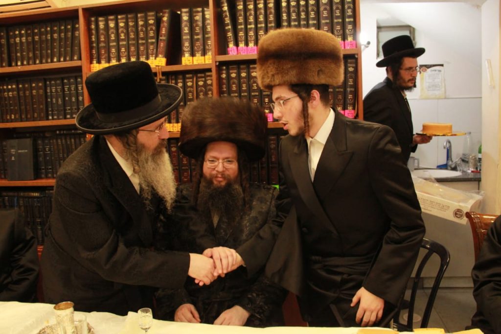 שמחת בית טעמשוואר אלעד - ויז'ניץ • גלריה