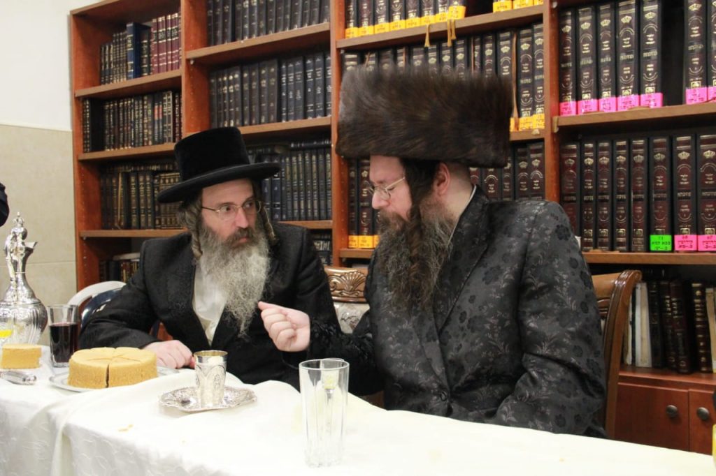 שמחת בית טעמשוואר אלעד - ויז'ניץ • גלריה