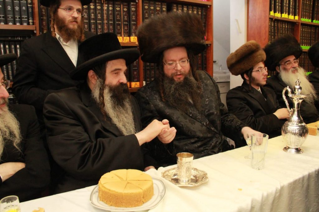 שמחת בית טעמשוואר אלעד - ויז'ניץ • גלריה