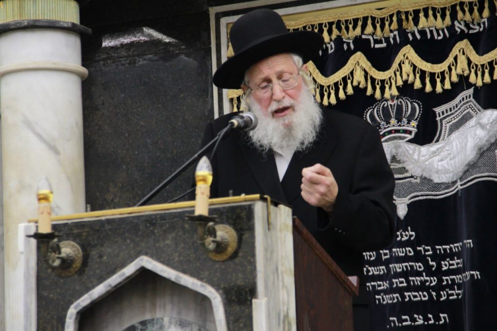 גלריה: 11 חודש לפטירת פוסק הדור הגר"נ קרליץ זצוק"ל