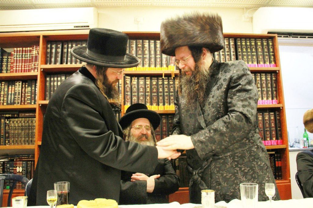 שמחת בית טעמשוואר אלעד - ויז'ניץ • גלריה