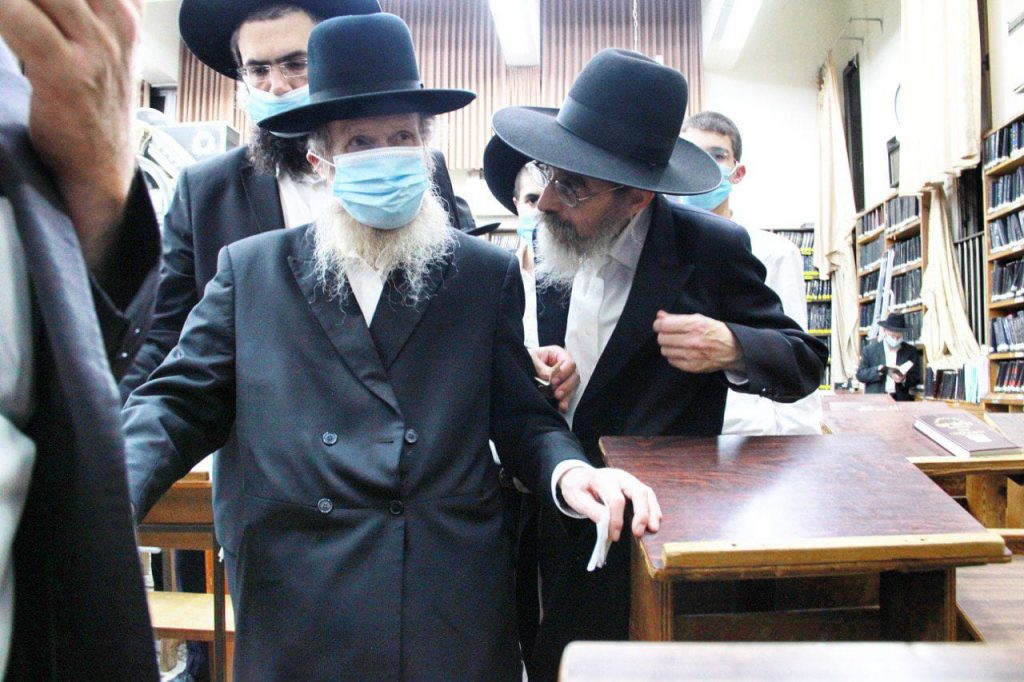 גלריה: 11 חודש לפטירת פוסק הדור הגר"נ קרליץ זצוק"ל