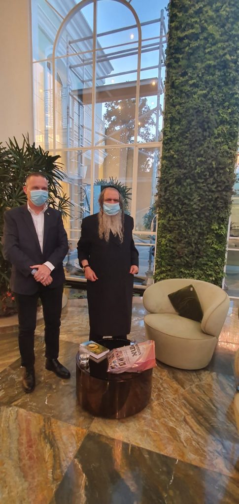 תיעוד: הגר"ש ארוש בפגישה עם השר יזהר שי