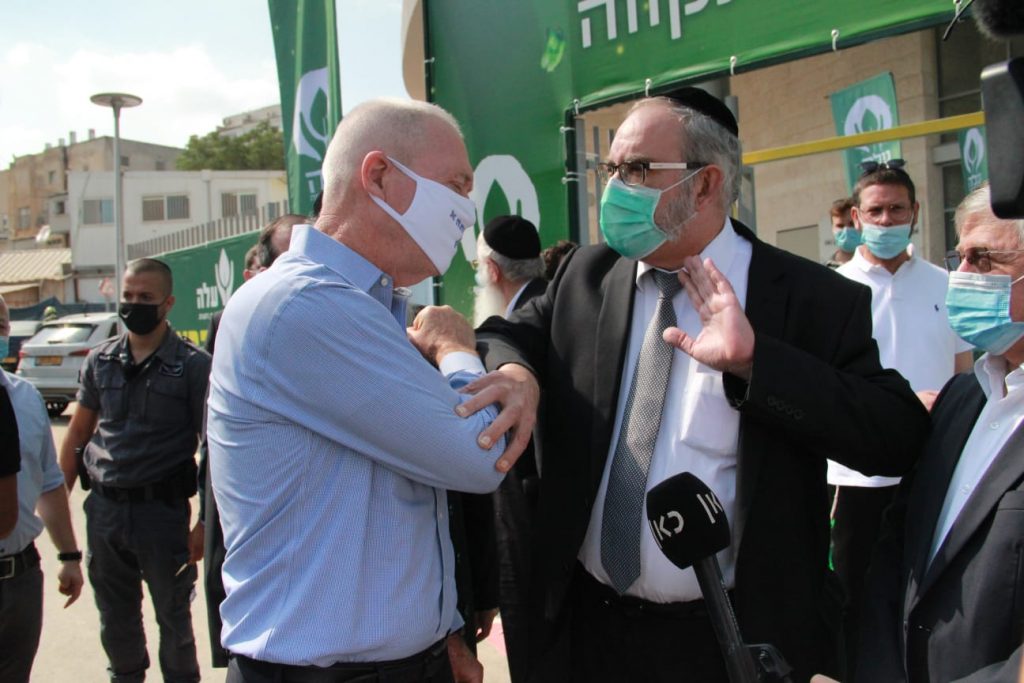 שר החינוך יואב גלנט בביקורו בעיר בני ברק "עבודה נפלאה"