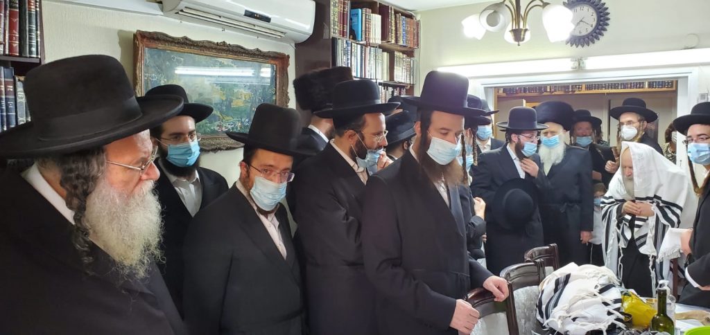 צפו: הגר"ש אלתר בבית האדמו"ר מאמשינוב