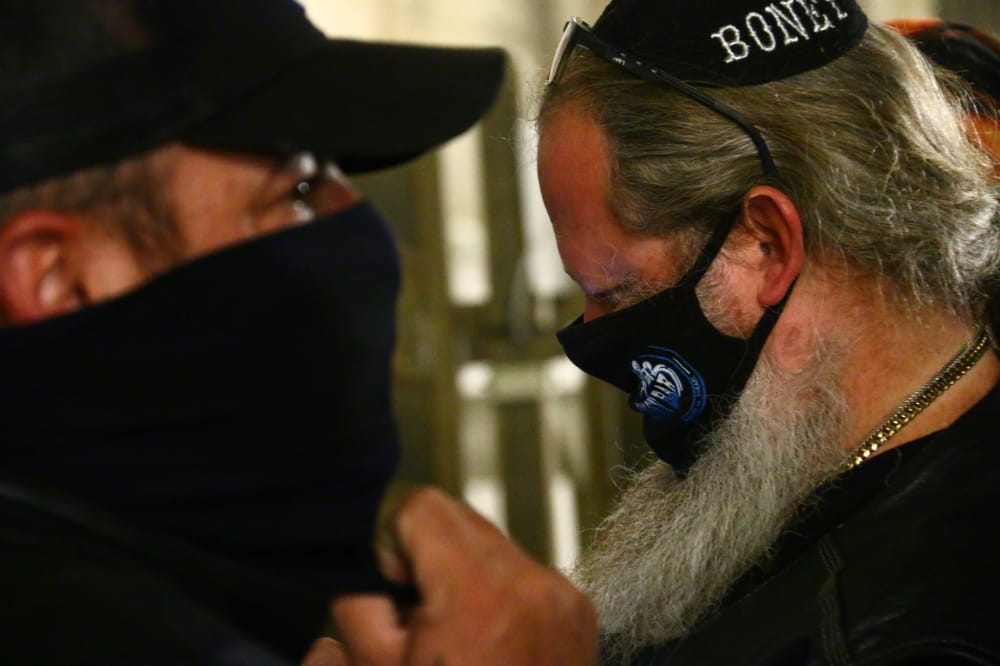 תיעוד: אמירת סליחות ראשונות ברחבת הכותל המערבי