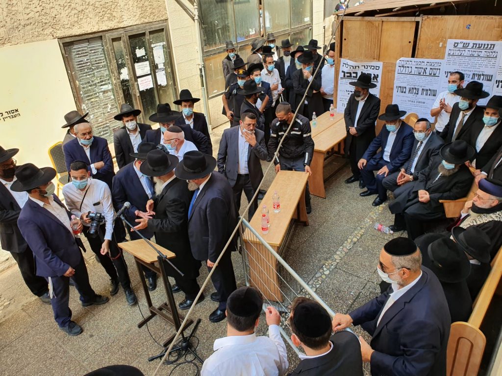 ושם אשה גדולה: הלווית הרבנית בעדני ע"ה • תיעוד