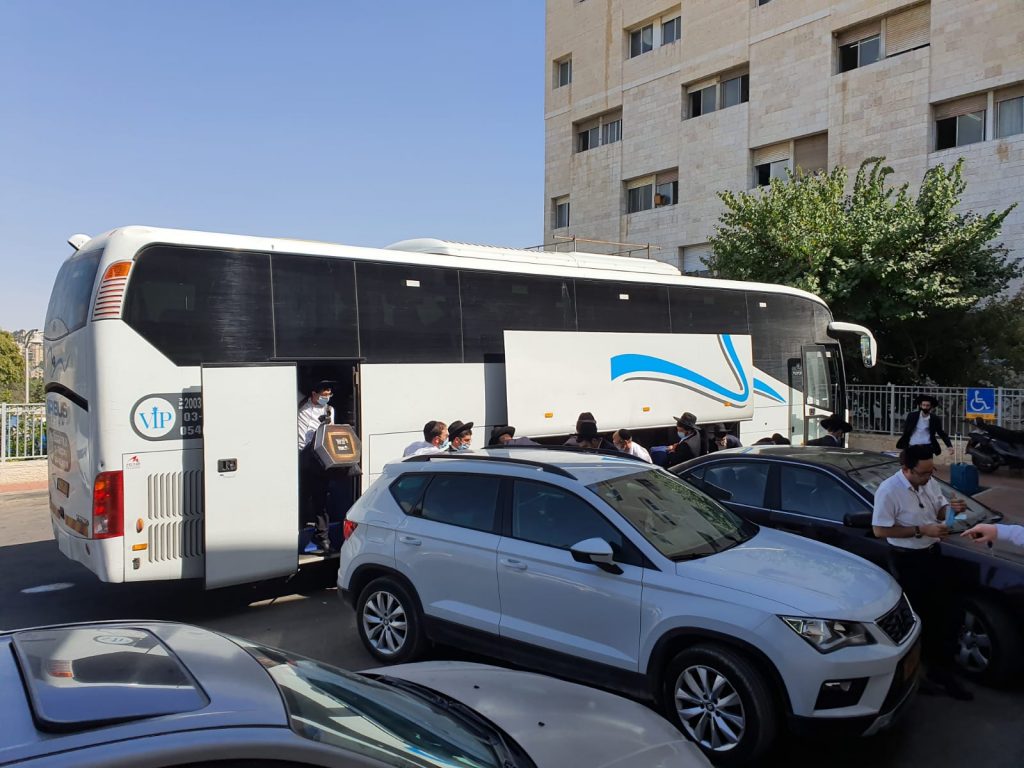 משבר בין רוני נומה לחרדים: עשרת אלפים בני ישיבות לא נבדקו ושוחררו